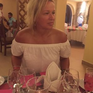 Meet your Posher, Senka